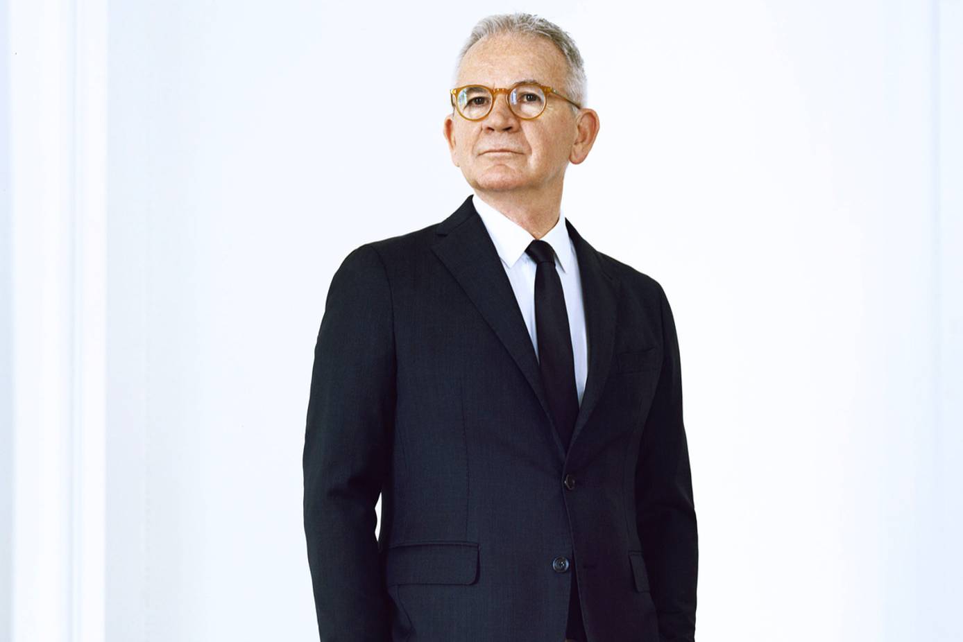 Moschino 将接管中国大陆的仓库管理